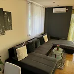 Apartment Evergreen Split